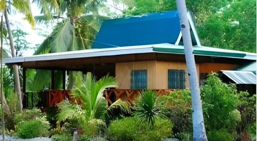 67Th Heaven Holiday Resort Lucbuan Exterior foto