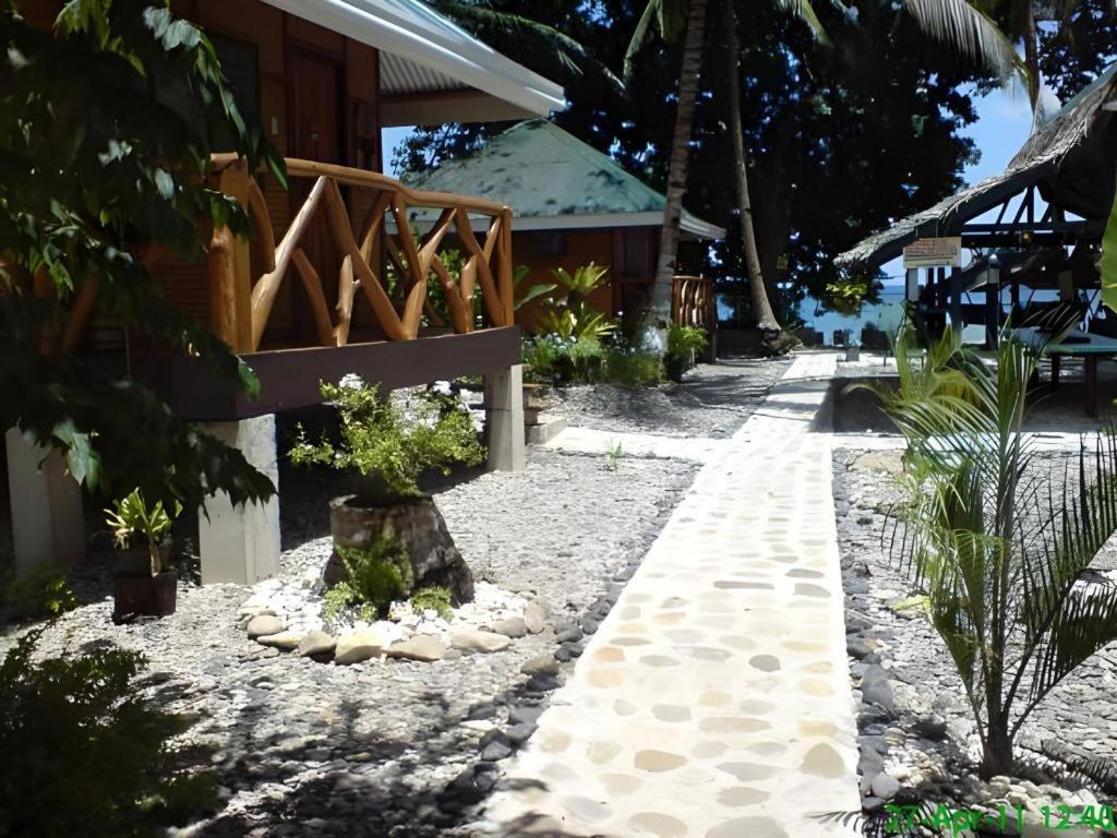 67Th Heaven Holiday Resort Lucbuan Exterior foto